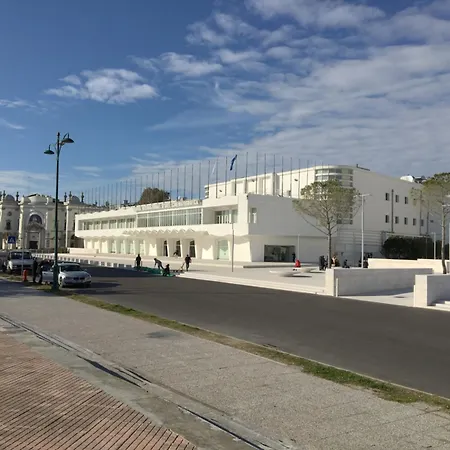 Venice Movie 招待所